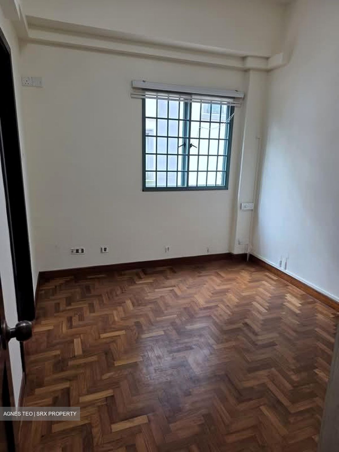 Westwood Crescent (D22), Terrace #572236131